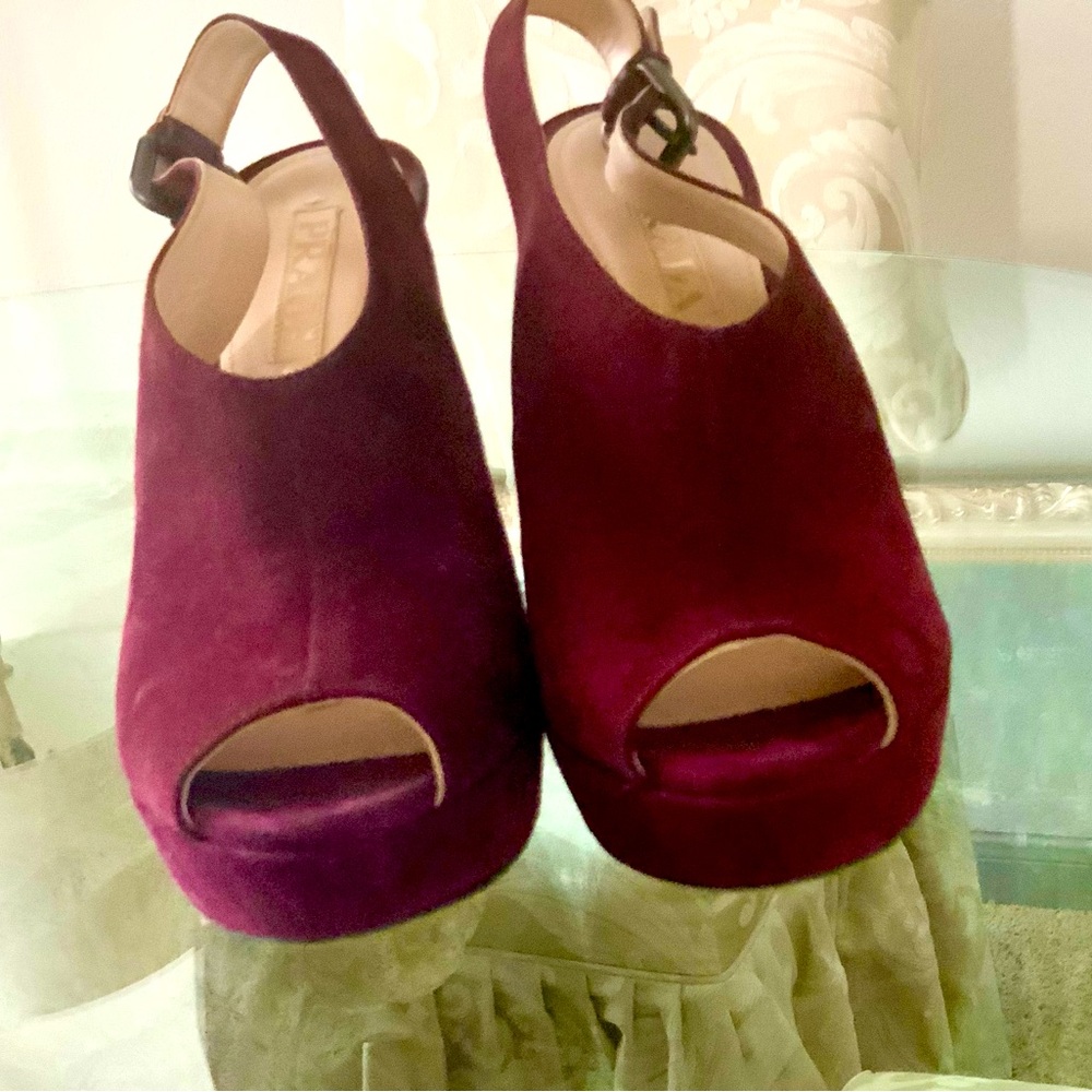 Prada Vintage Burgundy Suede Peep Toe Heels – Size 39 - Picture 5 of 5